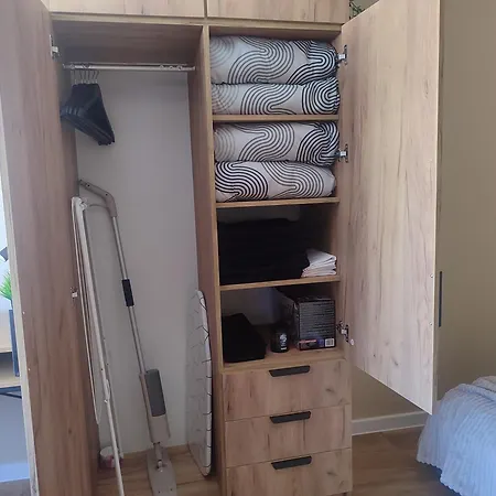 Stylish Center - Near Border - Self Check-in Apartment *